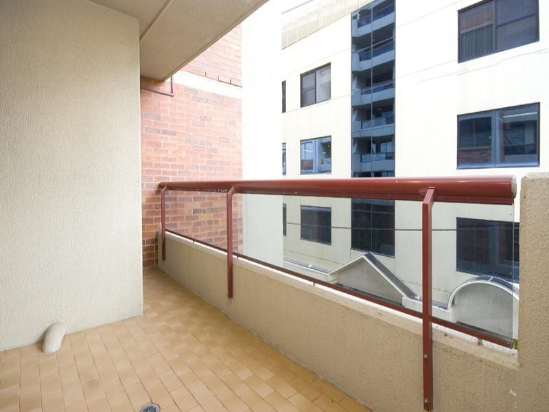 2/98 Alfred Street, Milsons Point NSW 2061