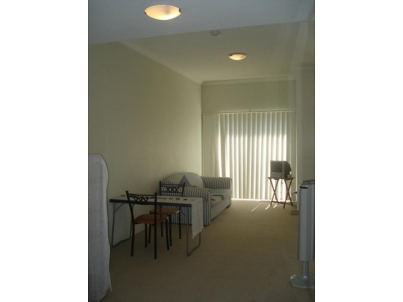 8/29 Holtermann Street, Crows Nest NSW 2065