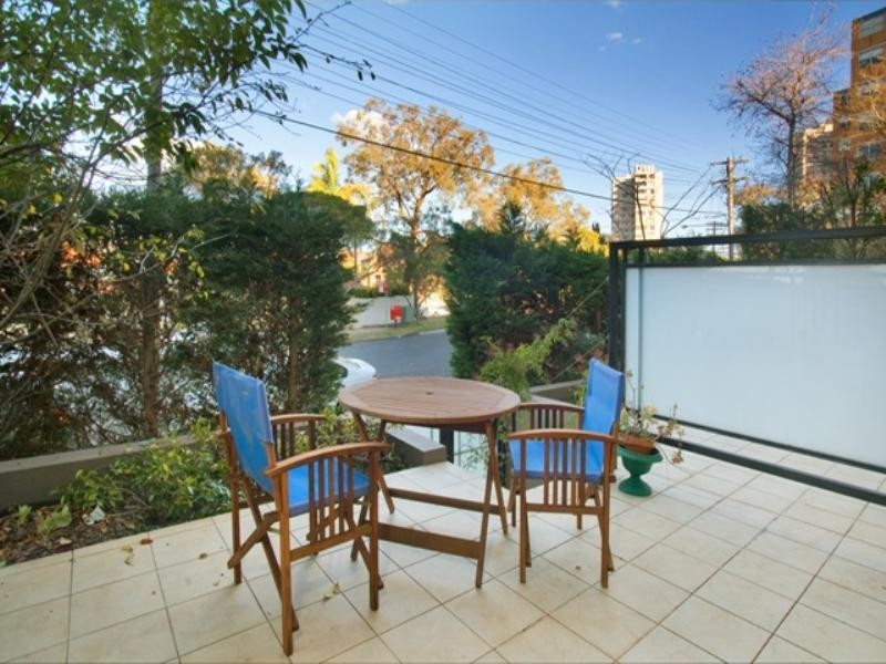 15/240 Ben Boyd Road, Neutral Bay NSW 2089