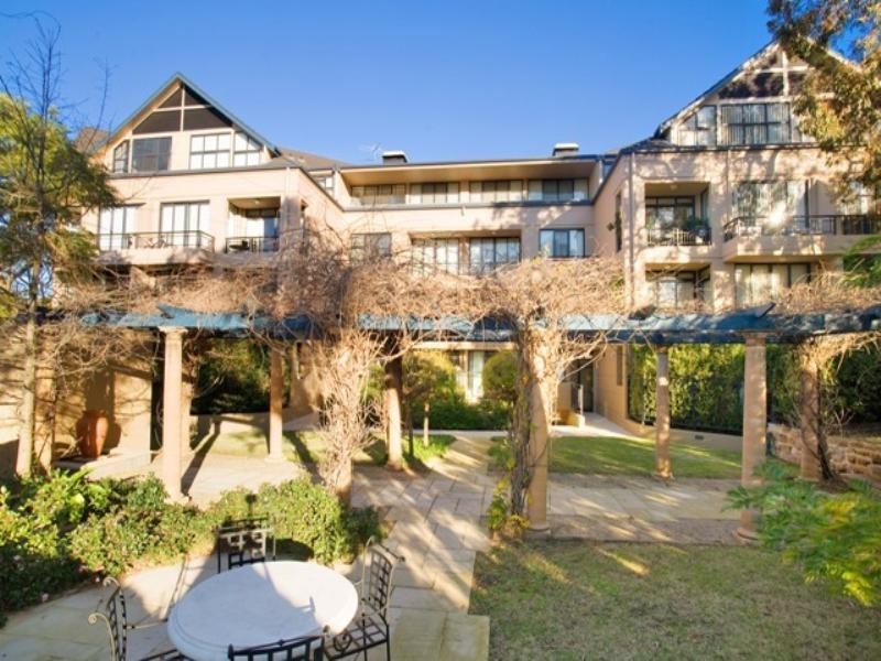 15/240 Ben Boyd Road, Neutral Bay NSW 2089