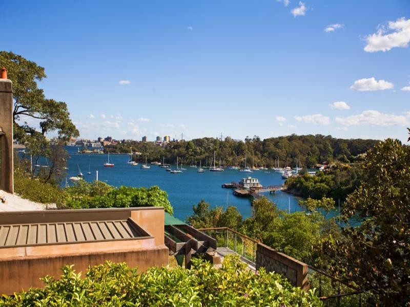 1 Commodore Crescent, Mcmahons Point NSW 2060