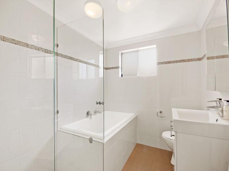 2/127 Penshurst Street, Willoughby NSW 2068