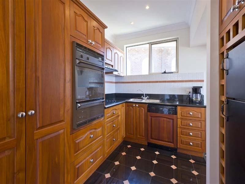 Residence 2, 4 Baden Road, Kurraba Point, Neutral Bay NSW 2089