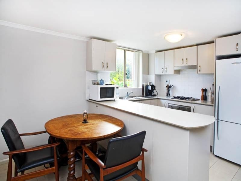 2/13 Rocklands Road, Wollstonecraft NSW 2065