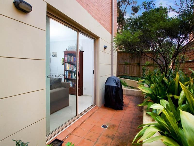 2/13 Rocklands Road, Wollstonecraft NSW 2065