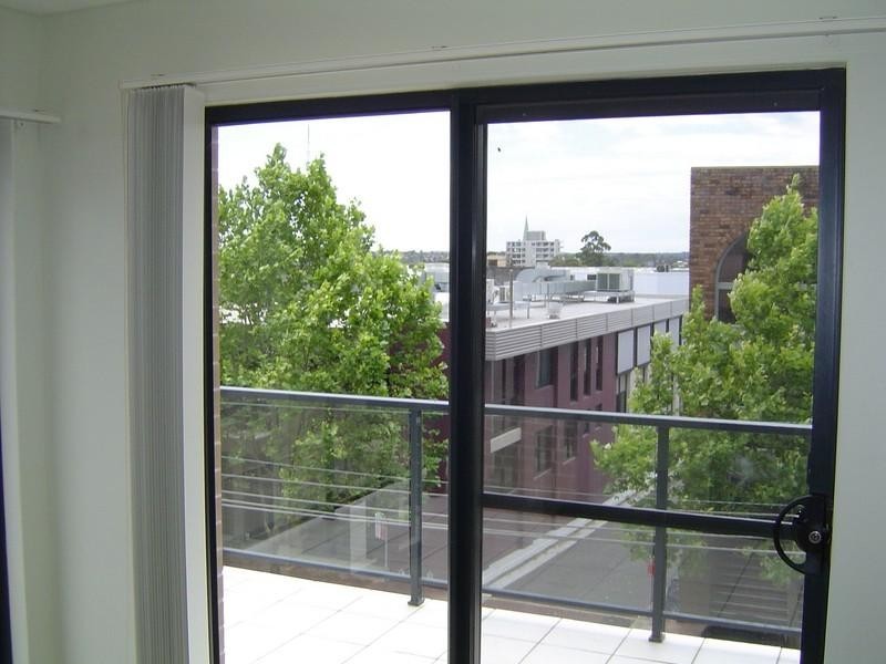 19/29 Holtermann Street, Crows Nest NSW 2065