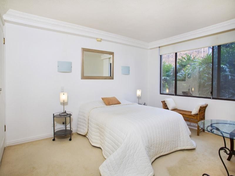 13/2 Spruson Street, Neutral Bay NSW 2089