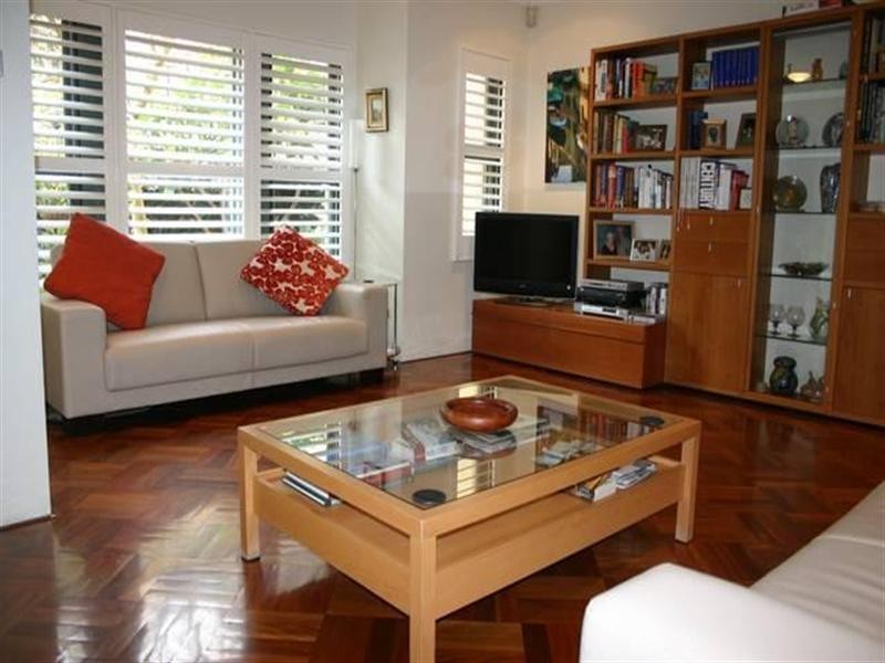 16/22 Mackenzie Street, Mcmahons Point NSW 2060