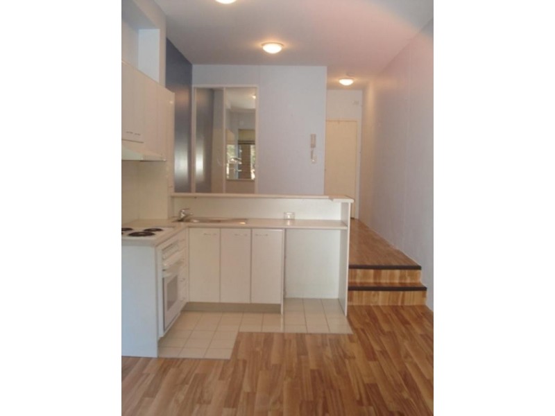 8/12 Hayberry Street, Crows Nest NSW 2065