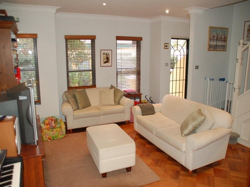 12/22 MacKenzie Street, Mcmahons Point NSW 2060