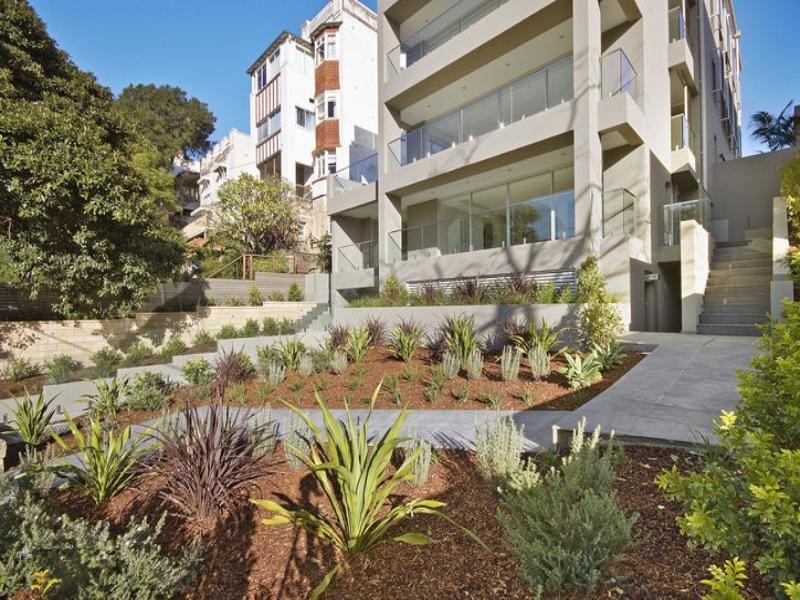 1/28 East Crescent Street, Mcmahons Point NSW 2060