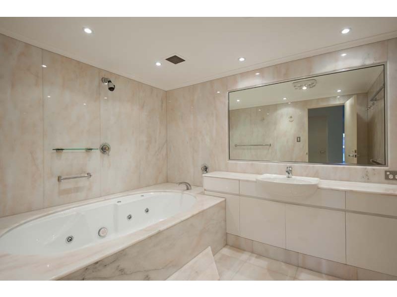 Lot 17 (also known as unit 7), 48 Parriwi Road, Mosman NSW 2088