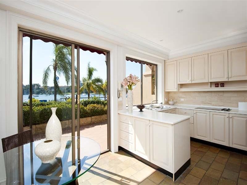 1/9 Elamang Avenue, Kirribilli NSW 2061