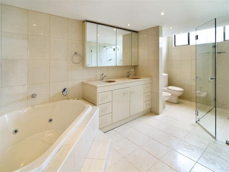 13/93 Elizabeth Bay Road, Elizabeth Bay NSW 2011