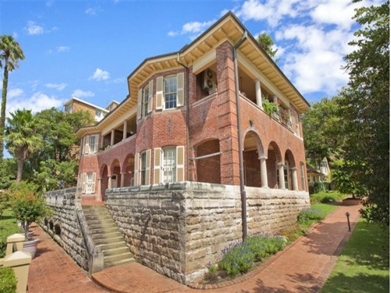 2/31 Carabella Street, Kirribilli NSW 2061