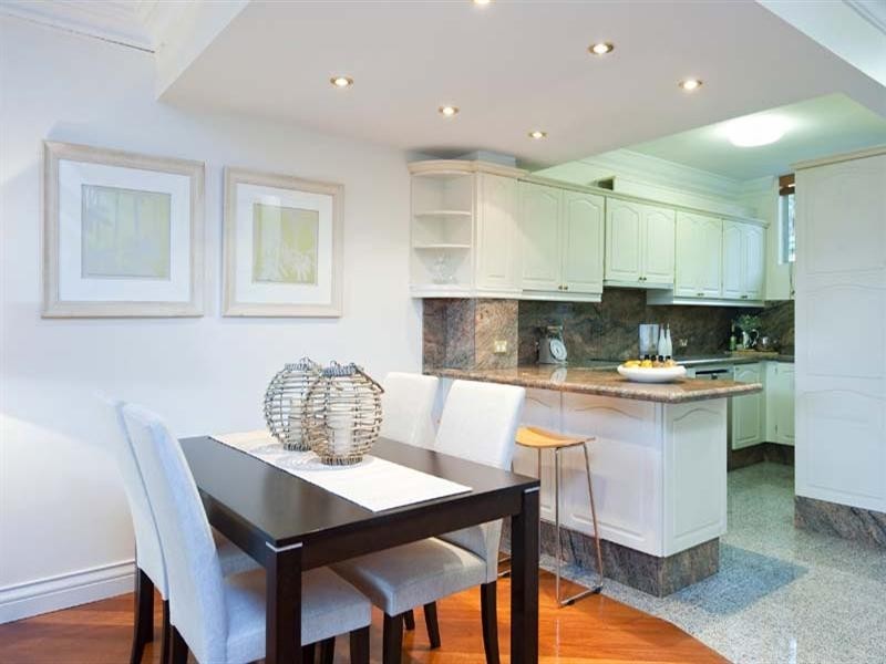 13/2 Bent Street, Neutral Bay NSW 2089