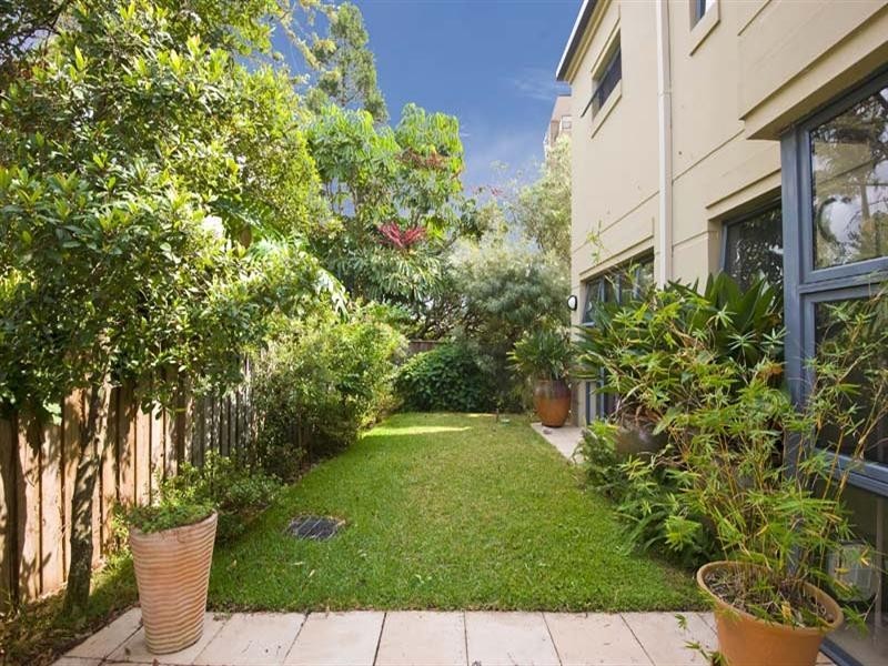 10/10-12 Ben Boyd Road, Neutral Bay NSW 2089