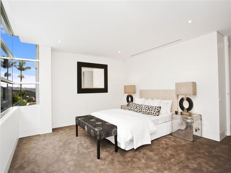 Residence 2, 7 Warringah Road, Mosman NSW 2088