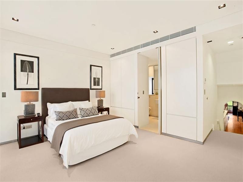 24 Alfred Street, Milsons Point NSW 2061