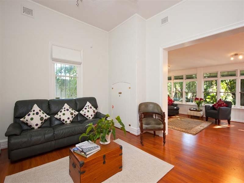 79 Middle Head Road, Mosman NSW 2088