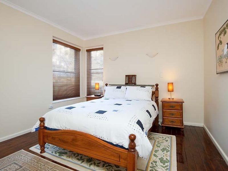 17/30 Blues Point Road, Mcmahons Point NSW 2060