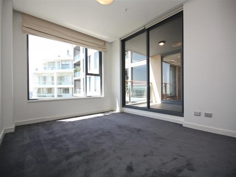 2004/2 Dind Street, Milsons Point NSW 2061
