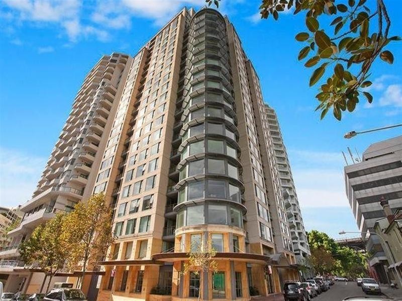 2004/2 Dind Street, Milsons Point NSW 2061
