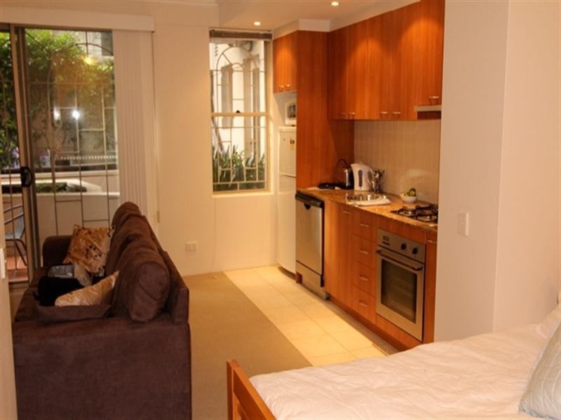 10/13 Ernest Street, Crows Nest NSW 2065