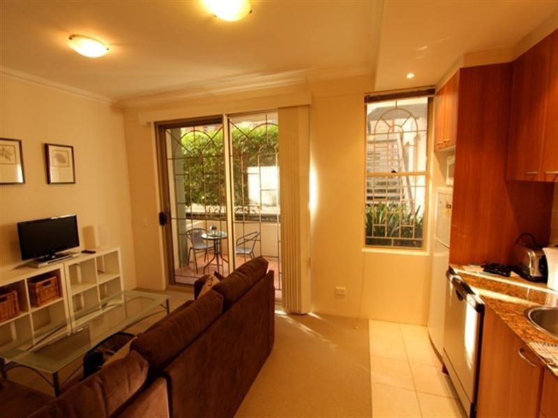 10/13 Ernest Street, Crows Nest NSW 2065