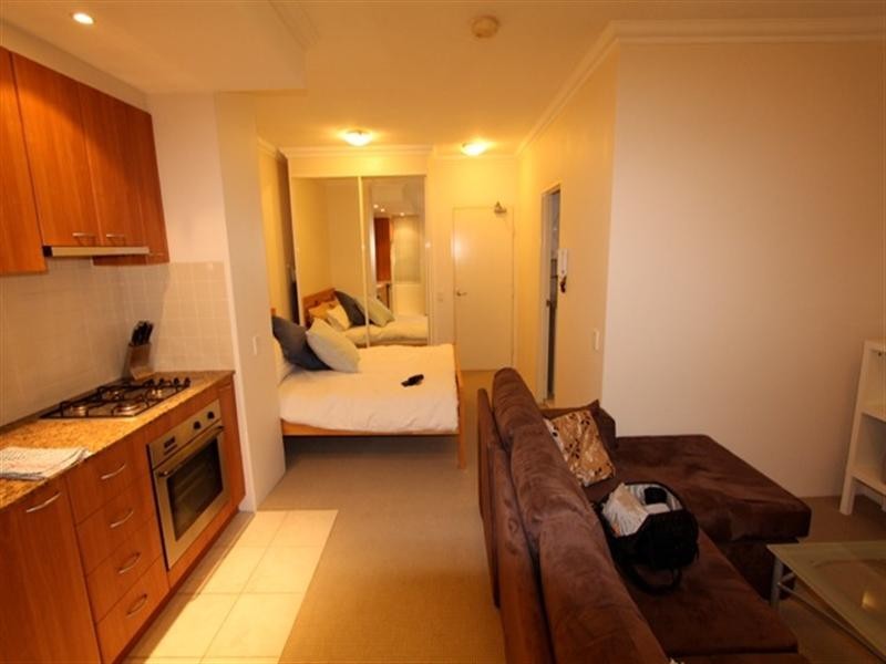 10/13 Ernest Street, Crows Nest NSW 2065