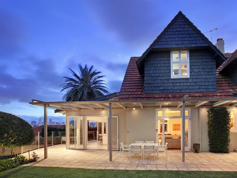 11 Colindia Avenue, Neutral Bay NSW 2089