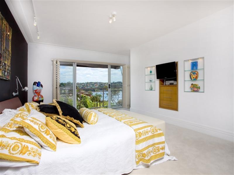 18 Bullecourt Avenue South, Mosman NSW 2088