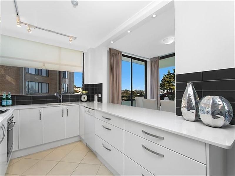 4/2-4 Highview Avenue, Neutral Bay NSW 2089