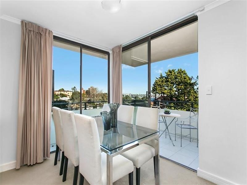 4/2-4 Highview Avenue, Neutral Bay NSW 2089