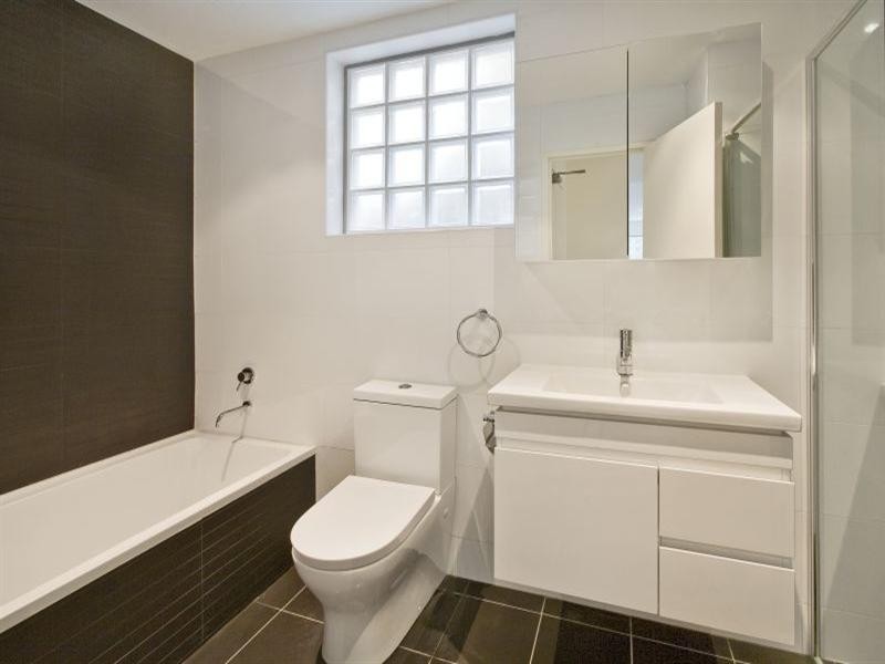 4/242 Pacific Highway, Greenwich NSW 2065