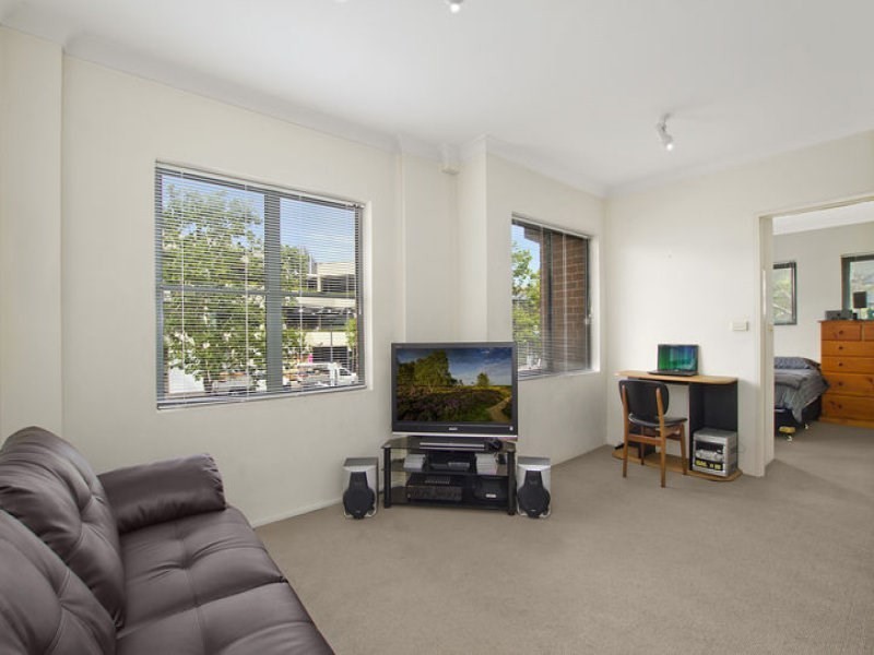 13/4-8 Waters Road, Neutral Bay NSW 2089