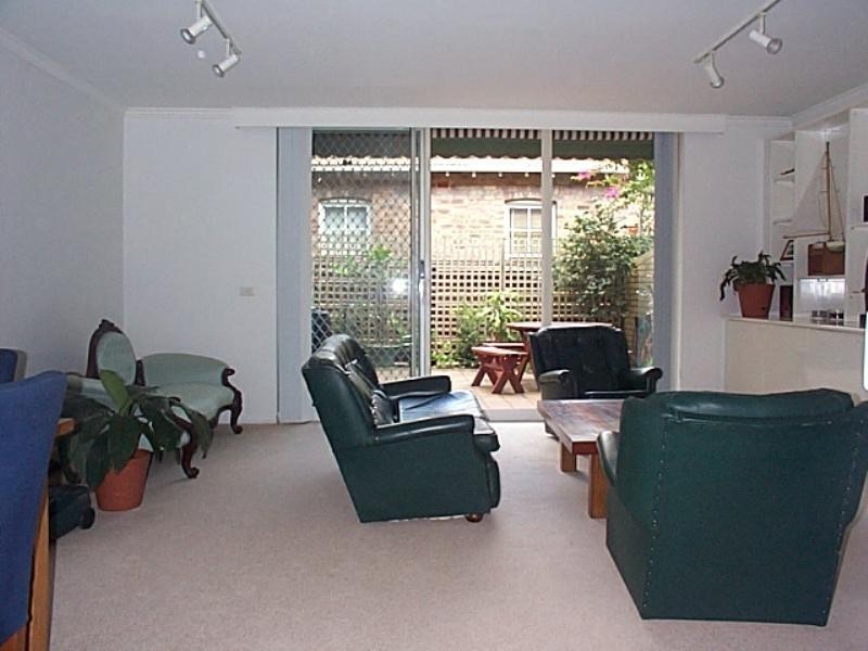 10/10 Oaks Avenue, Neutral Bay NSW 2089