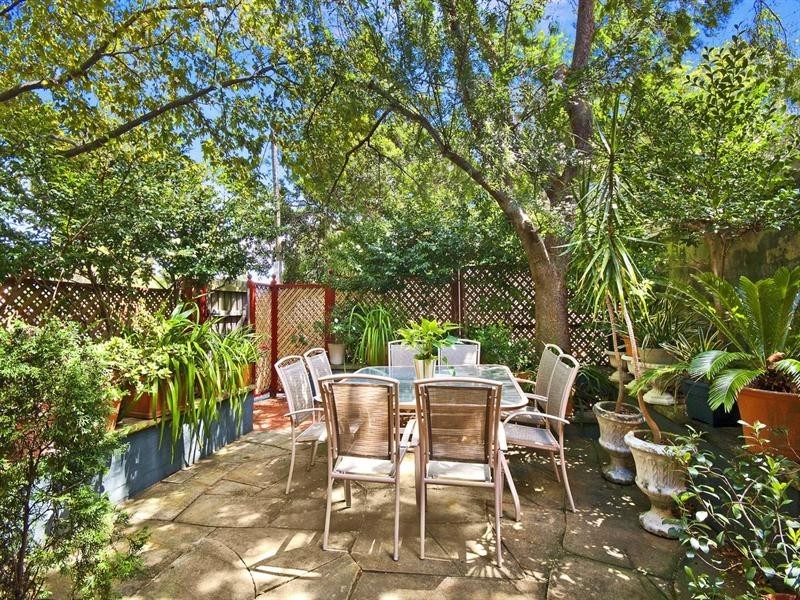 136 Blues Point Road, Mcmahons Point NSW 2060