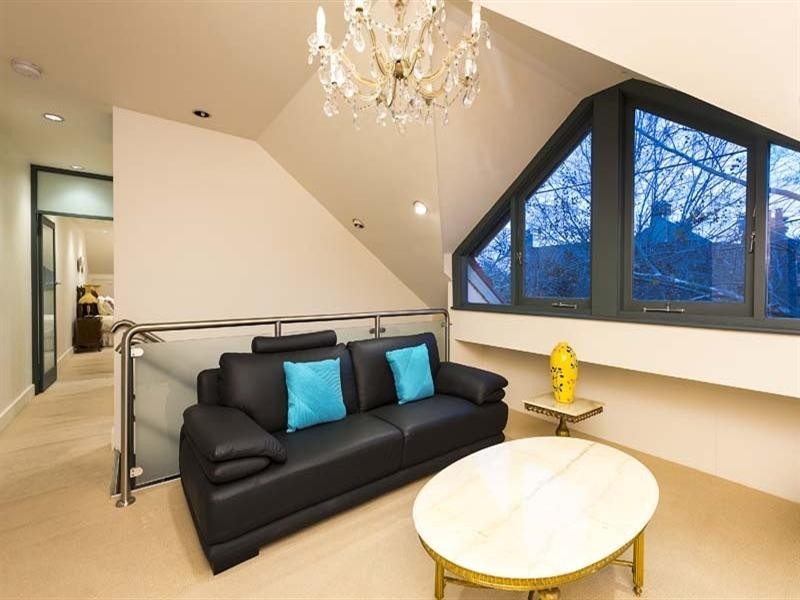 136 Blues Point Road, Mcmahons Point NSW 2060