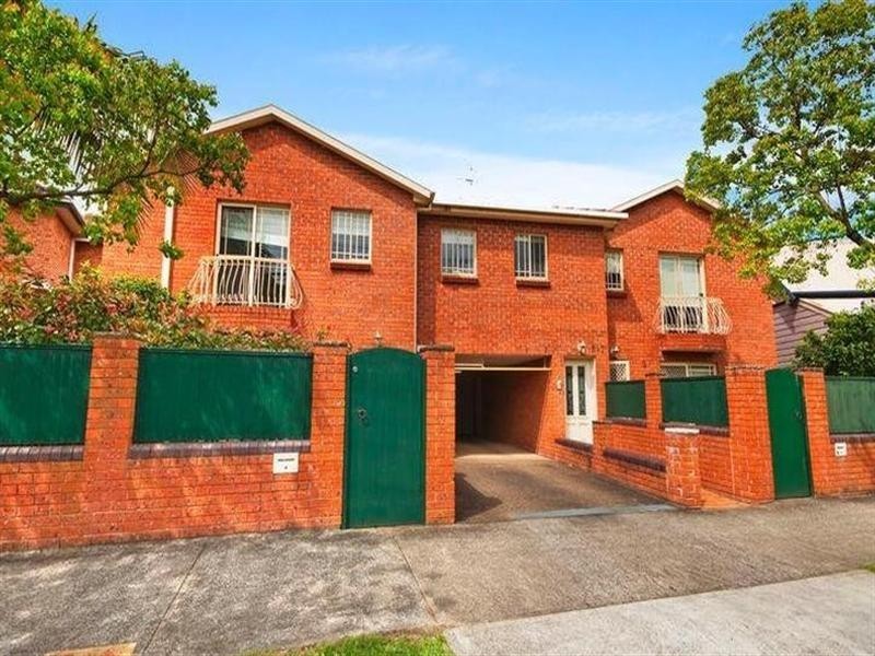 2/5-7 Lithgow Street, St Leonards NSW 2065