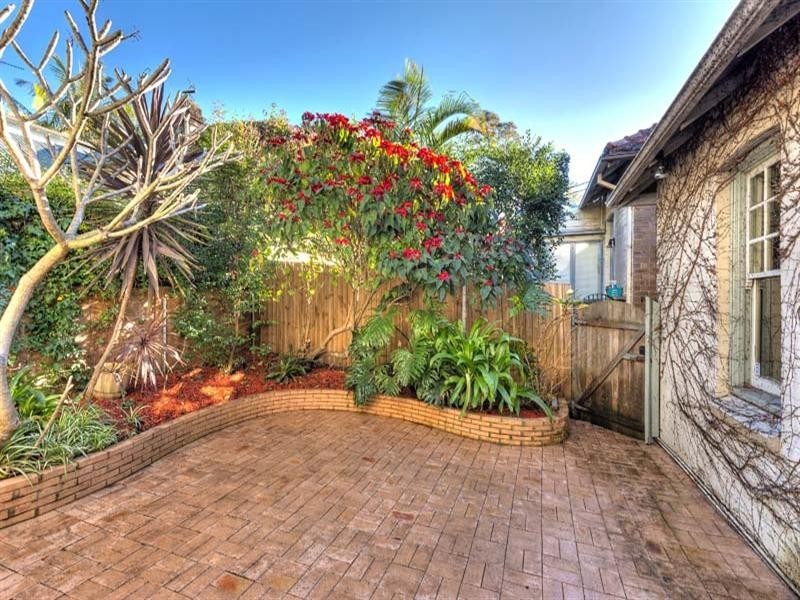 227 Ernest Street, Cammeray NSW 2062