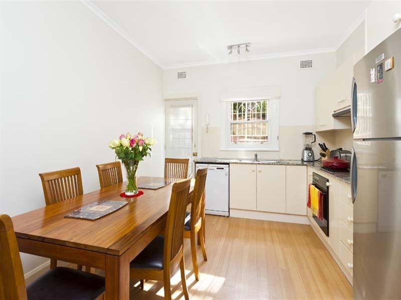 2/30 Harriette Street, Neutral Bay NSW 2089