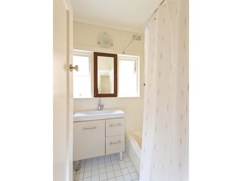 2/30 Harriette Street, Neutral Bay NSW 2089