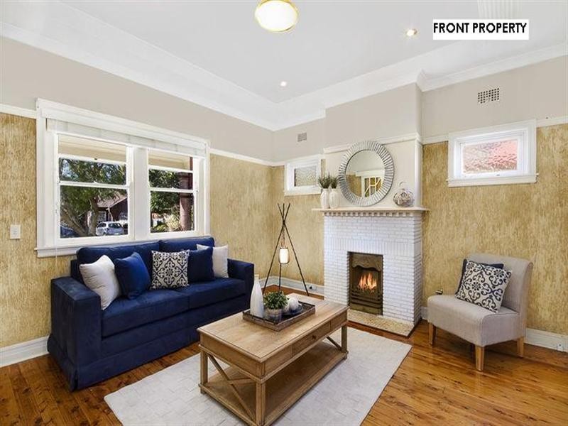 8 Summerville Crescent, Willoughby NSW 2068