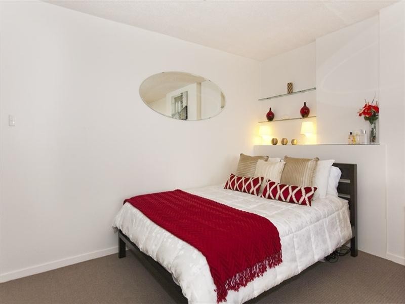 34/2-4 East Crescent Street, Mcmahons Point NSW 2060