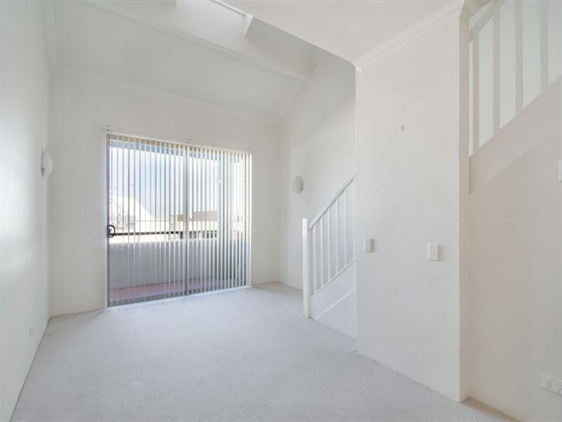 60/13 Ernest Street, Crows Nest NSW 2065