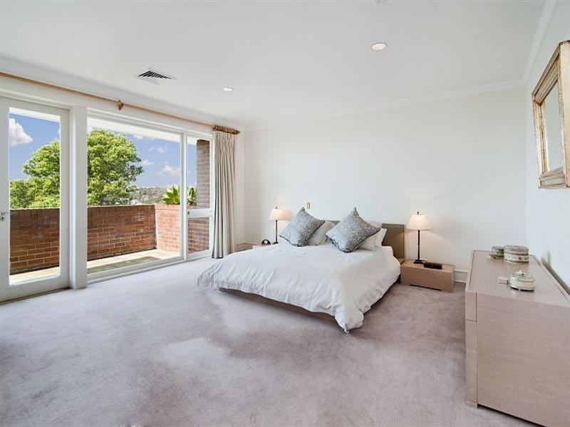 52 Edgecliff Esplanade, Seaforth NSW 2092