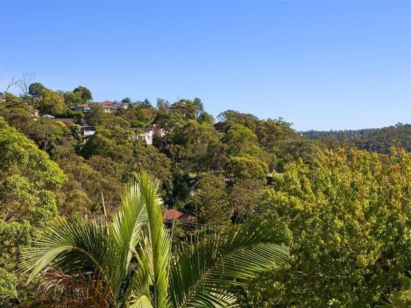 19 Lockley Parade, Castle Cove NSW 2069