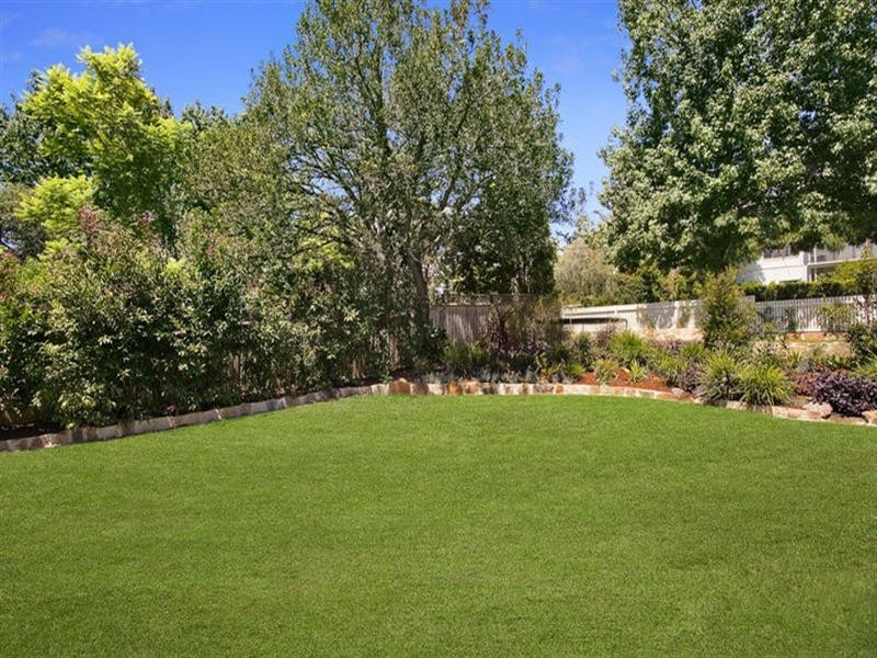 19 Lockley Parade, Castle Cove NSW 2069