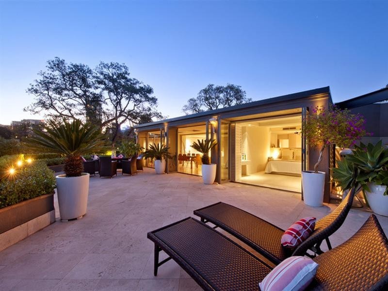 Apartment 8, 2 Hayes Street, Neutral Bay NSW 2089